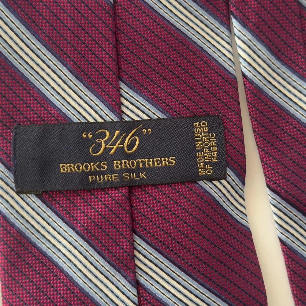 Brooks Brothers elegant tie